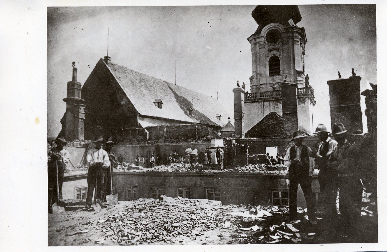 Hrad 48 po požiari 1924